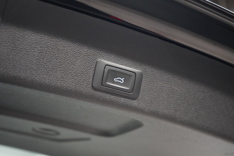 Audi A6 50 TFSi e Sport Prestige Avant quattro S-tr. 5d