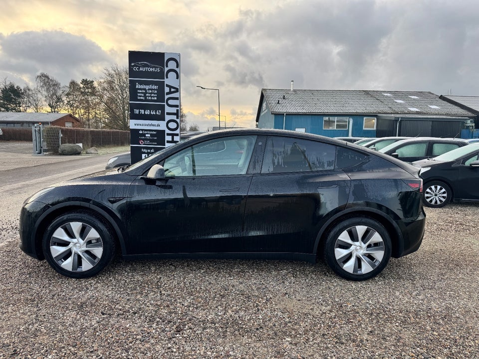 Tesla Model Y RWD 5d