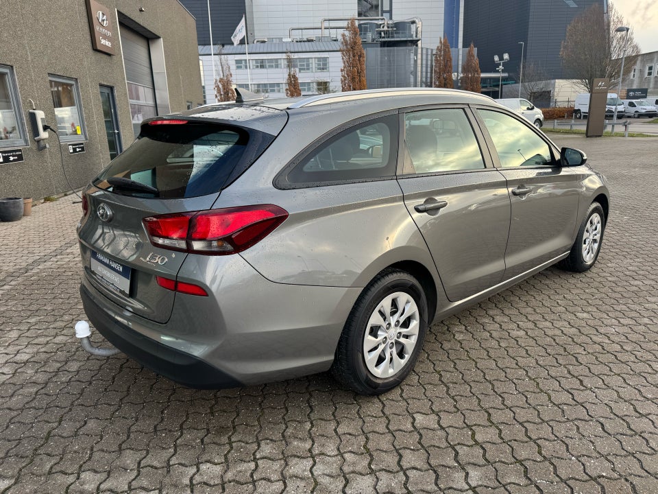 Hyundai i30 1,0 T-GDi Life Komfort stc. 5d