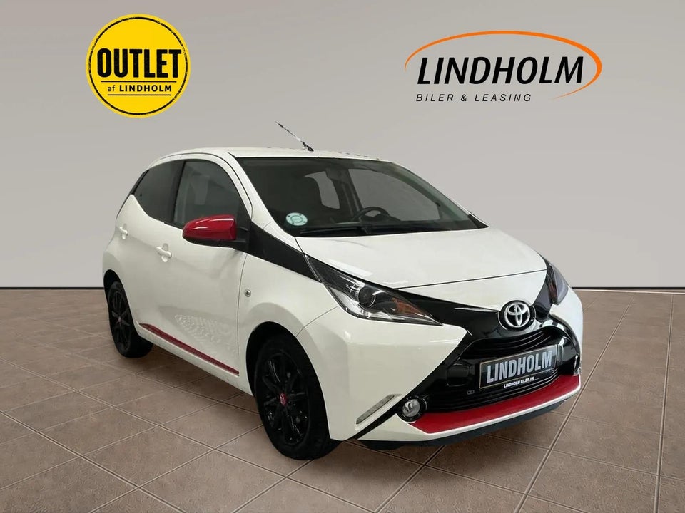 Toyota Aygo 1,0 VVT-i x-press 5d
