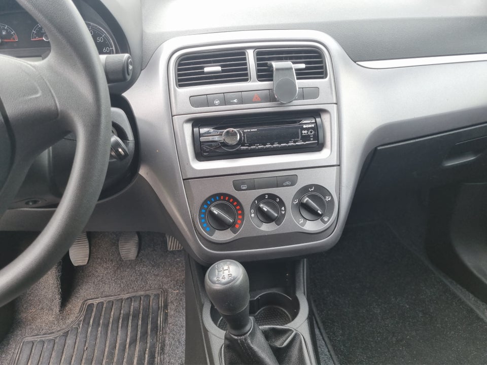 Fiat Punto 1,3 MJT 85 Van 3d