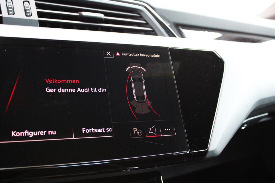 Audi e-tron 55 S-line Sportback quattro 5d