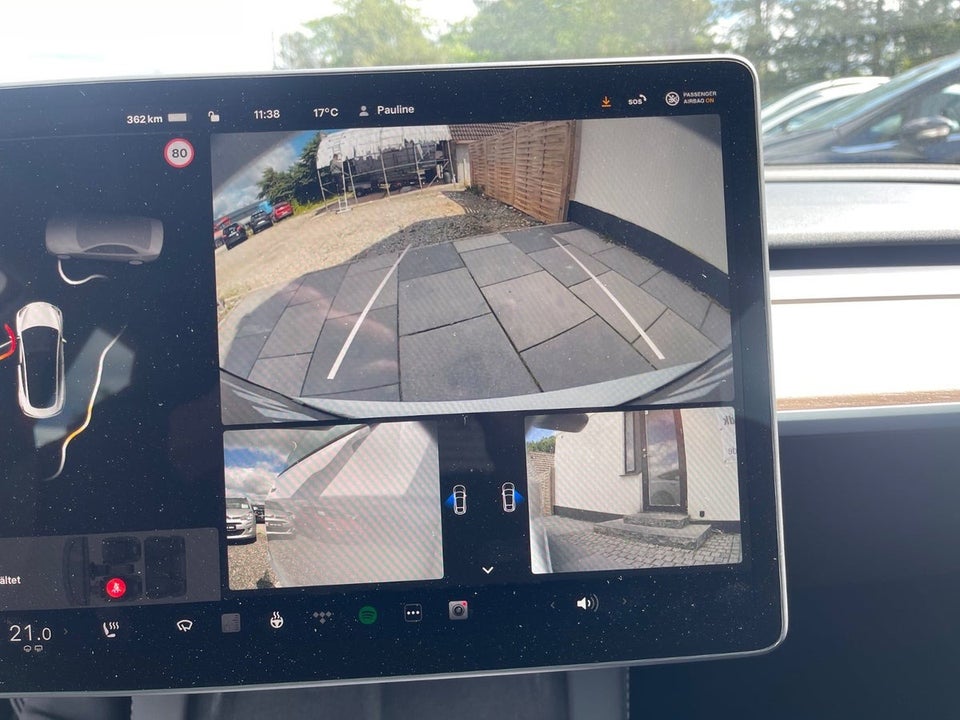 Tesla Model 3 Long Range AWD 4d