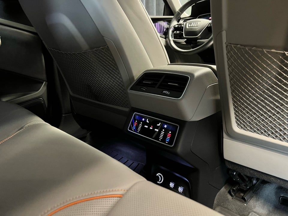 Audi e-tron 55 Advanced quattro 5d