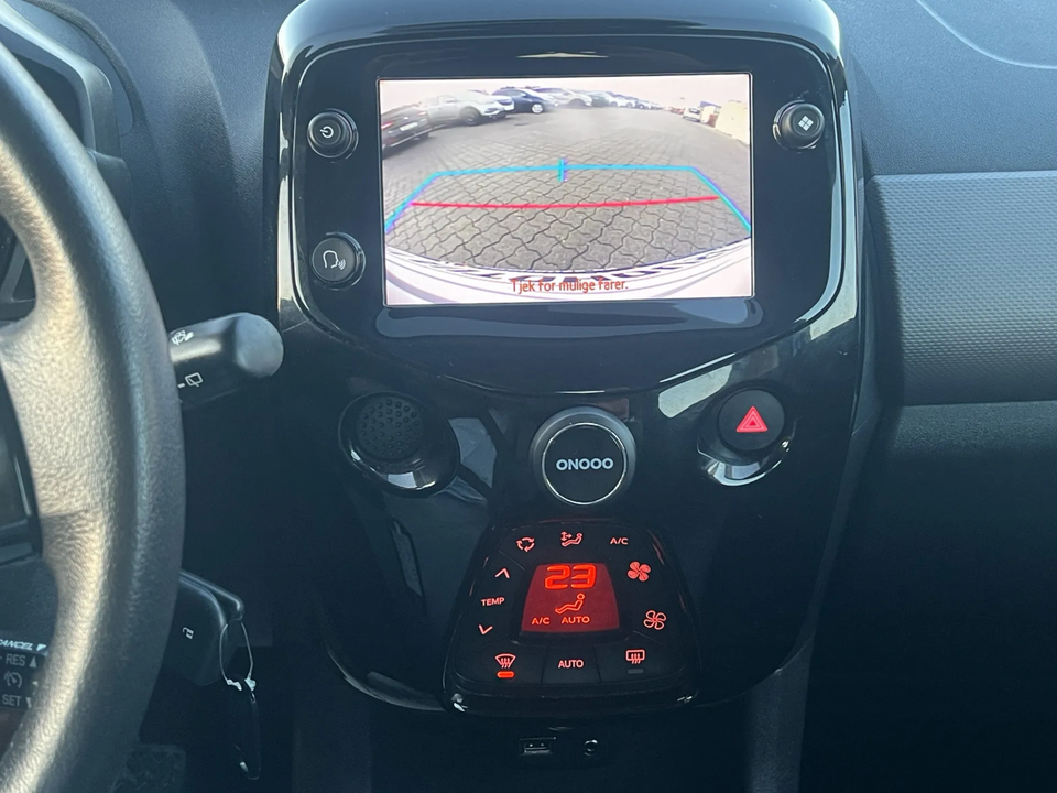 Peugeot 108 1,0 e-VTi 72 Allure+ 5d