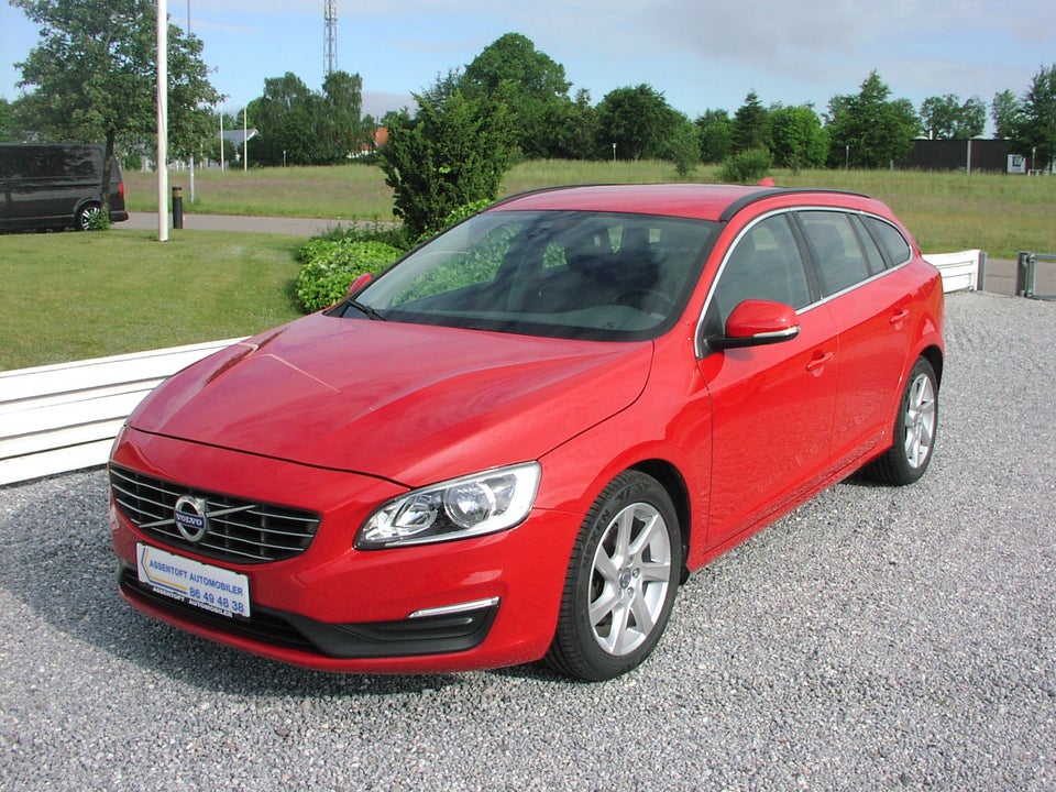 Volvo V60 2,0 D4 163 Momentum 5d