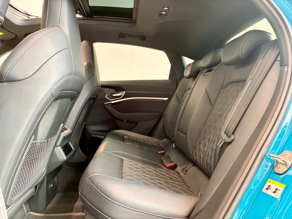 Audi e-tron 55 S-line Sportback quattro 5d