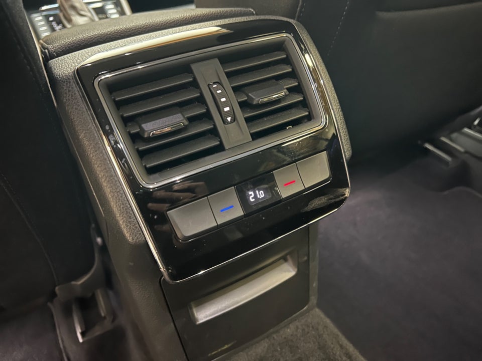 Skoda Superb 2,0 TDi 150 Style Combi DSG 5d