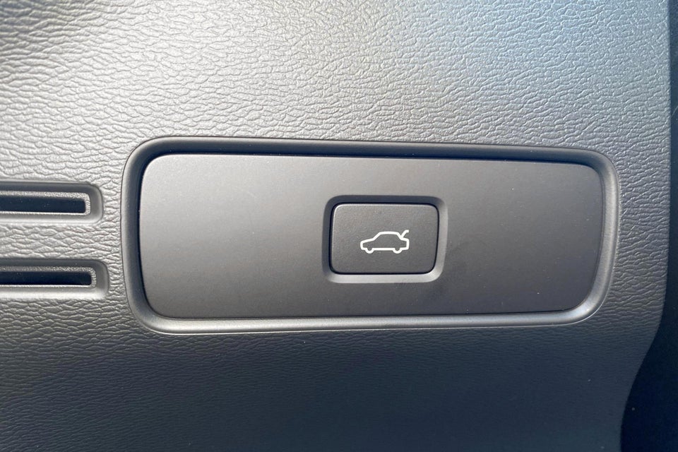 Volvo XC40 ReCharge Start 5d
