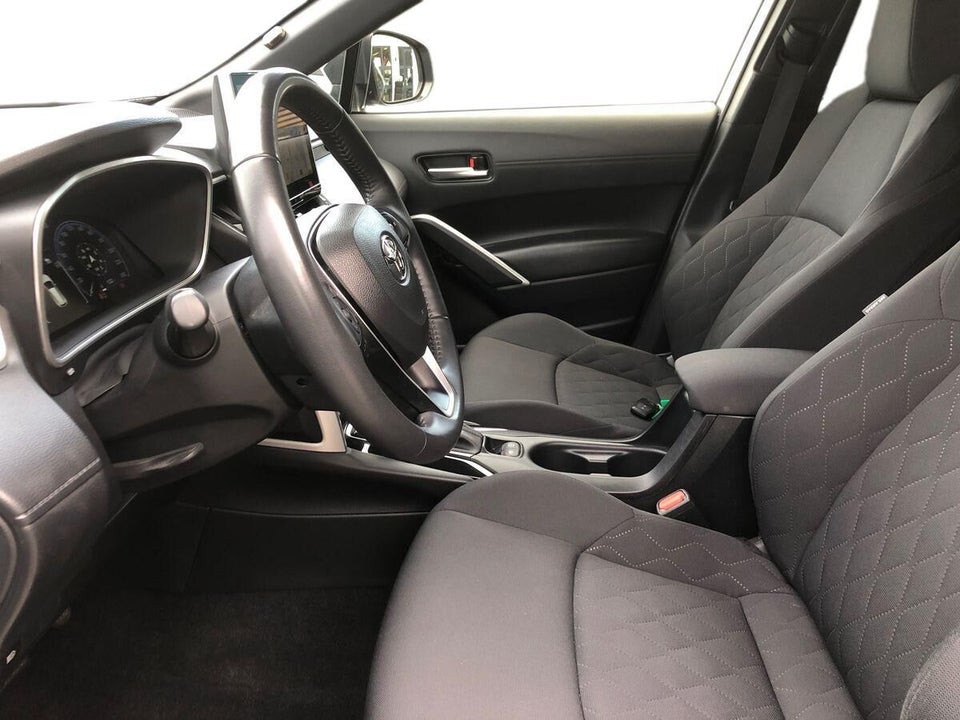 Toyota Corolla Cross 2,0 Hybrid Style CVT 5d