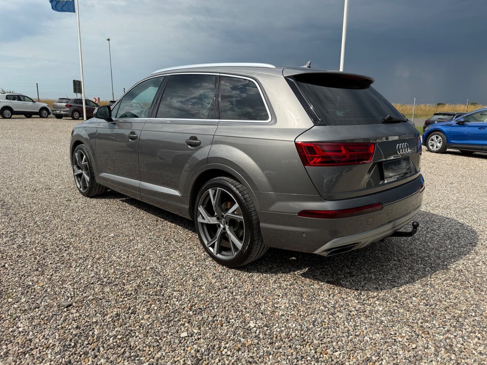Audi Q7 3,0 TDi 272 quattro Tiptr. 5d