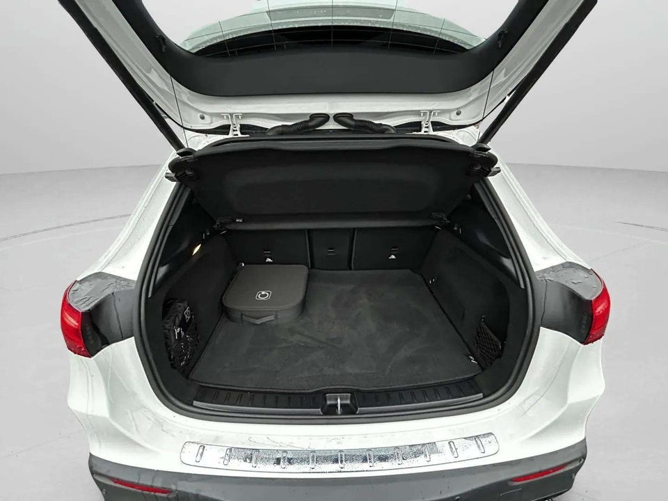 Mercedes EQA250 AMG Line 5d