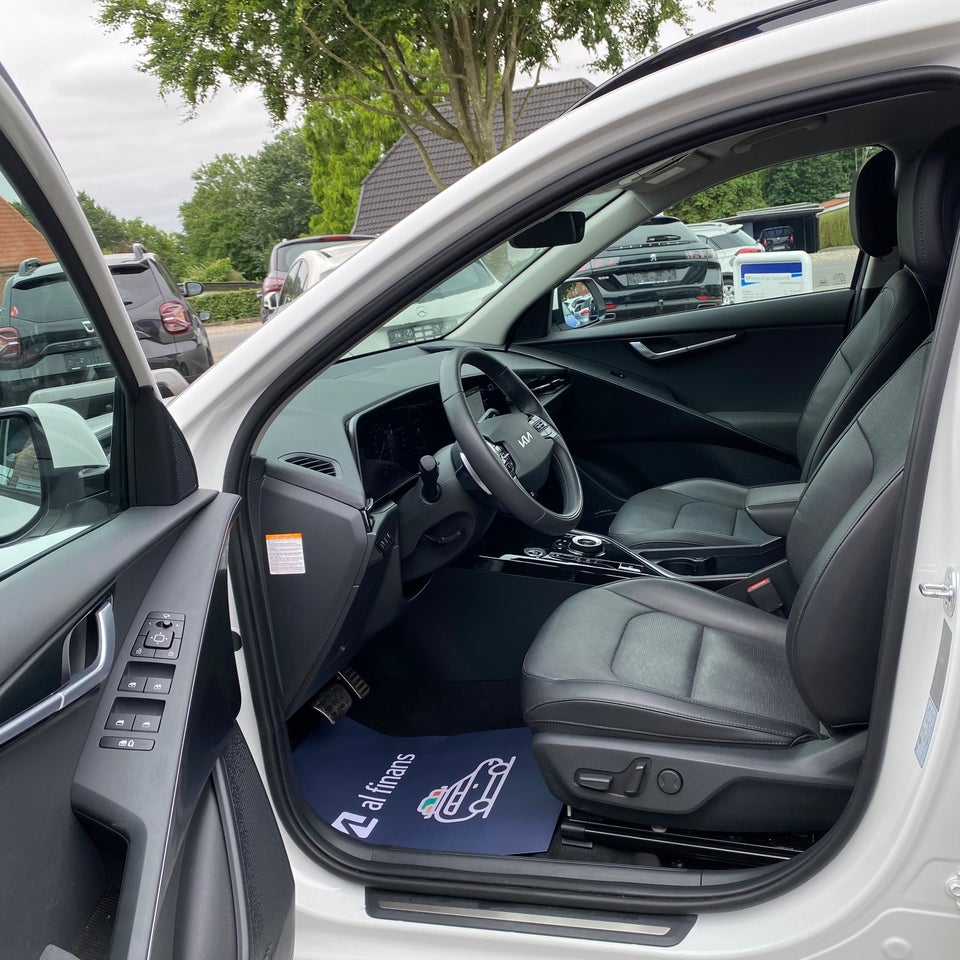 Kia Niro 64 EV Upgrade 5d