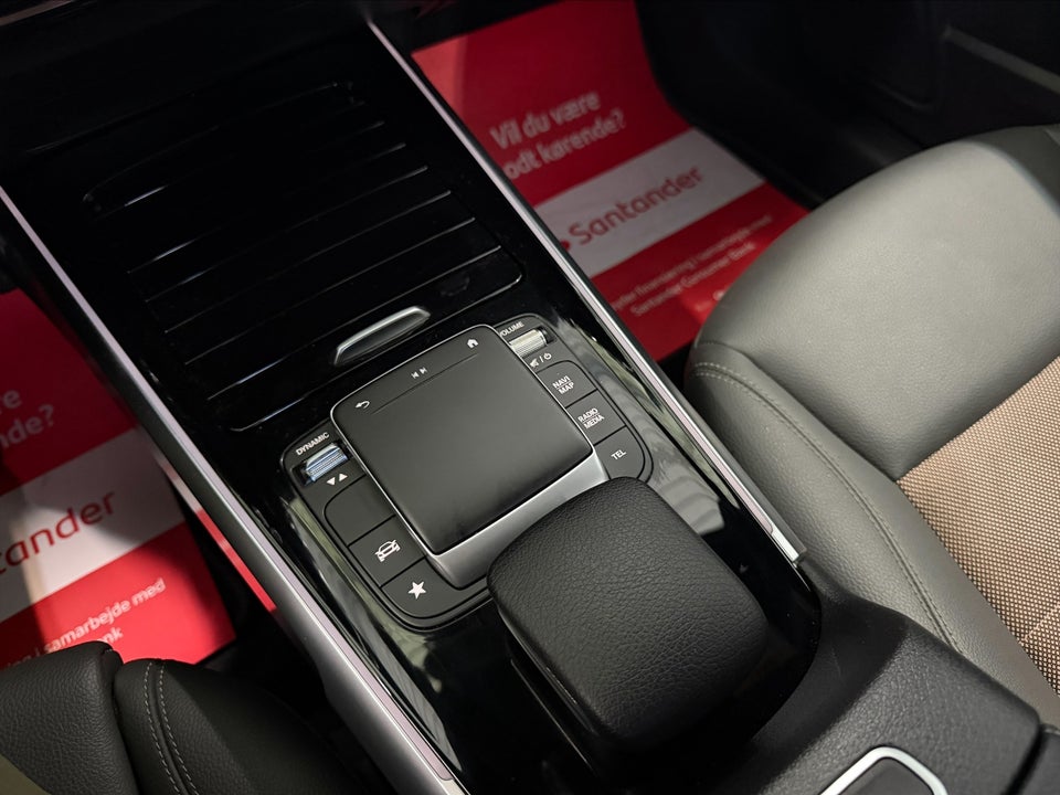 Mercedes EQB300 Progressive 4Matic 7prs 5d