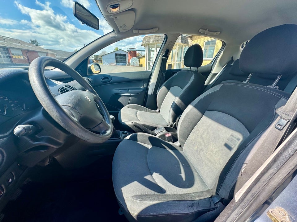 Peugeot 206 1,4 Edition 5d