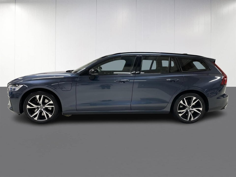 Volvo V60 2,0 T6 ReCharge R-Design aut. AWD 5d