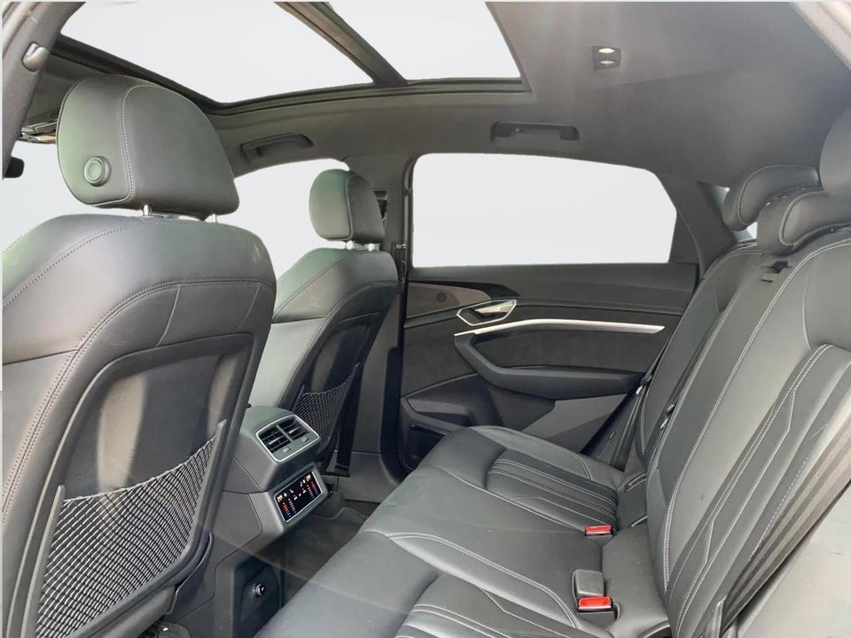 Audi e-tron 55 S-line Sportback quattro 5d