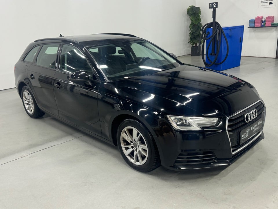 Audi A4 2,0 TDi 150 Avant S-tr. 5d