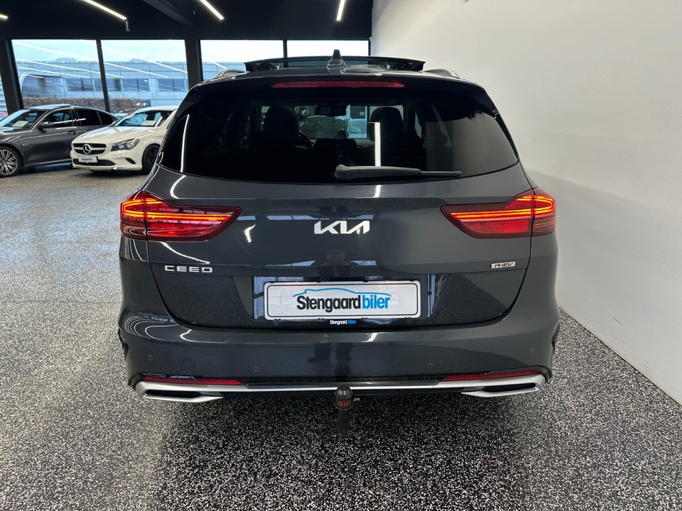Kia Ceed 1,6 PHEV Upgrade Premium SW DCT 5d