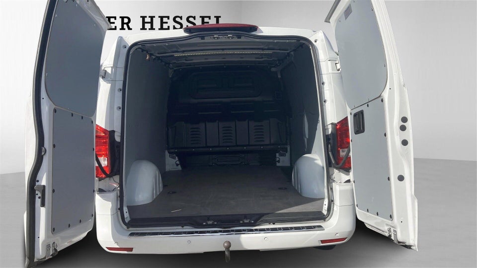 Mercedes Vito 114 2,0 CDi Kassevogn aut. L RWD