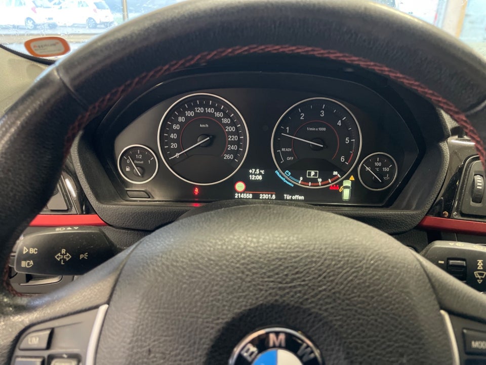 BMW 320d 2,0 Touring Sport Line aut. 5d
