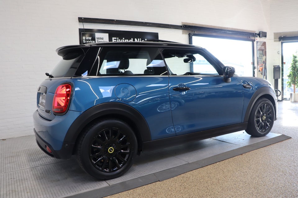 MINI Cooper SE Camden Edition 3d