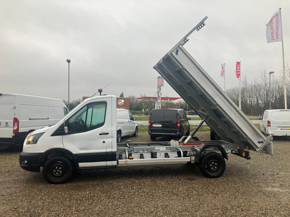 Ford E-Transit 350 L3 Chassis 68 Trend H1 RWD