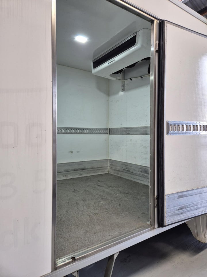 MAN TGE 2,0 3.180 Kølebox m/lift L4 aut. FWD