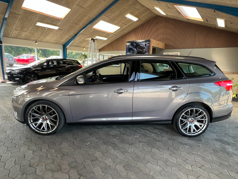 Ford Focus 1,0 SCTi 125 Business stc. aut. 5d