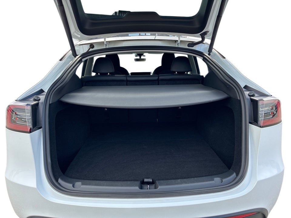 Tesla Model Y Long Range AWD 5d