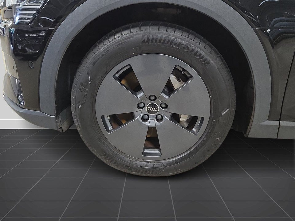 Audi e-tron 50 quattro 5d