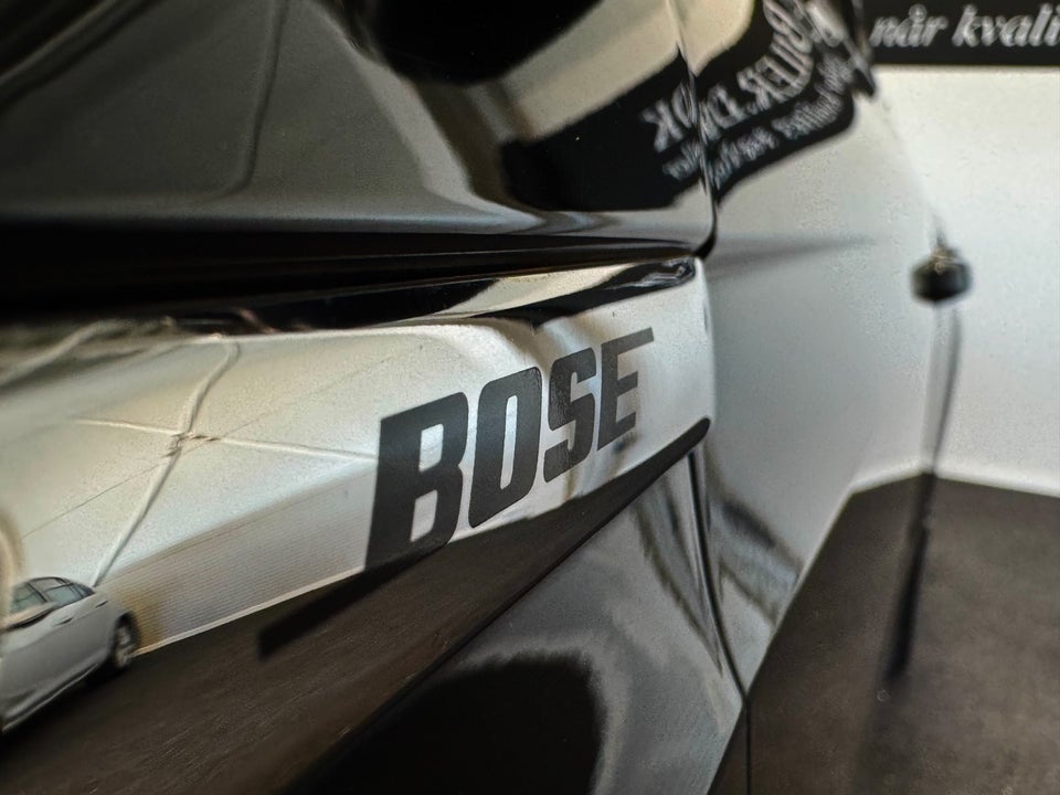 Renault Megane IV 1,3 TCe 160 Bose Edition Sport Tourer EDC 5d