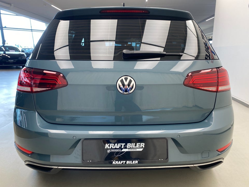 VW Golf VII 1,6 TDi 115 IQ.Drive DSG 5d