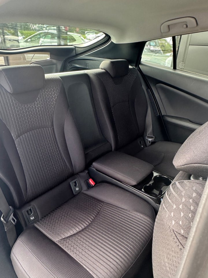 Toyota Prius 1,8 Plug-in Hybrid H3 MDS 5d