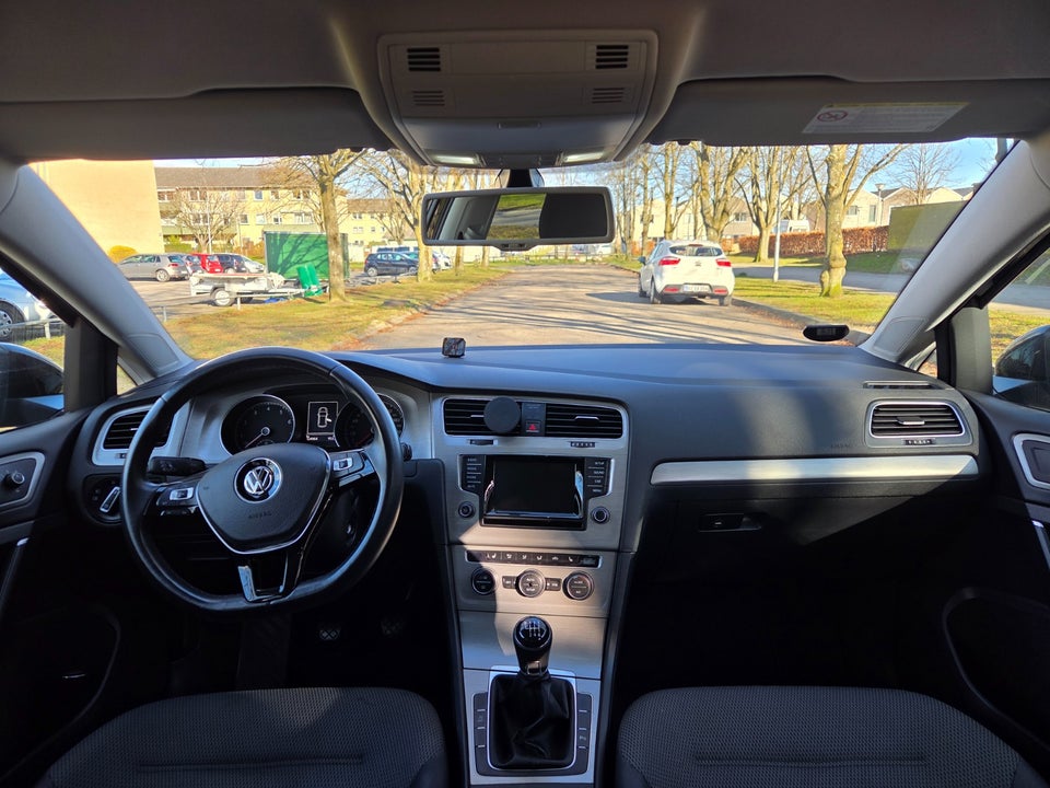 VW Golf VII 1,4 TSi 122 Comfortline BMT 5d