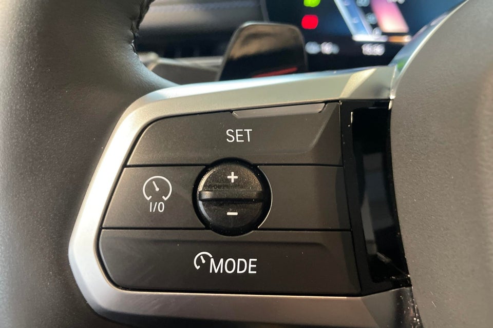 BMW iX1 eDrive20 M-Sport Pro 5d