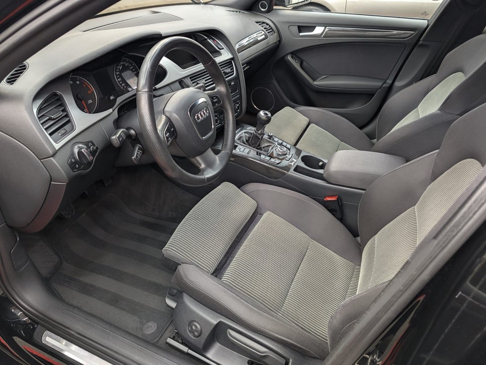 Audi A4 3,2 FSi quattro 4d