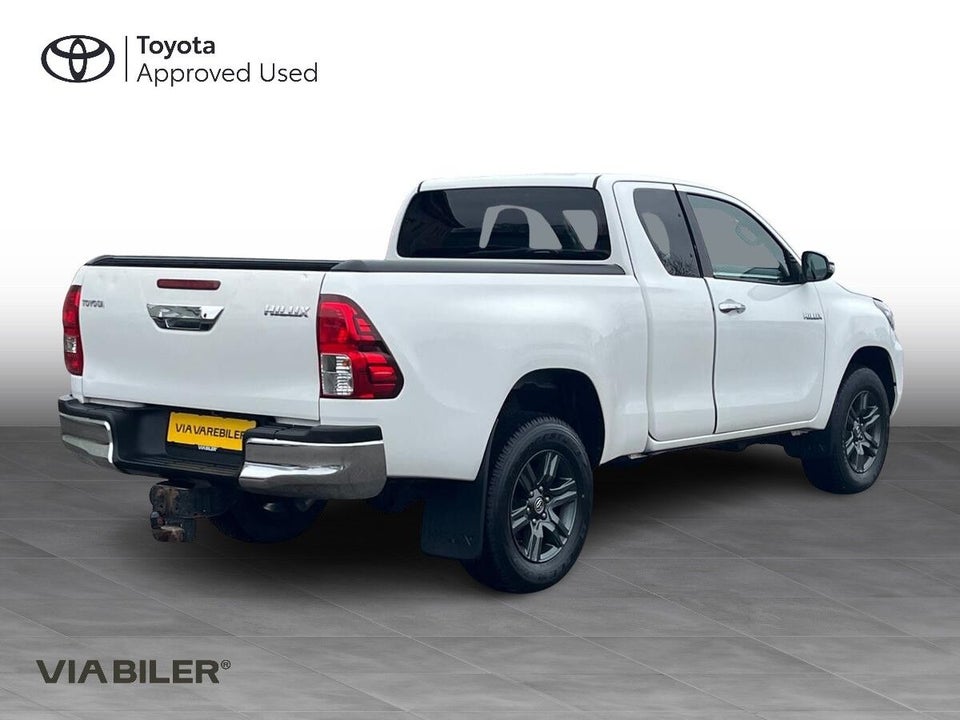 Toyota HiLux 2,8 D T3 Ex.Kab aut. 4d