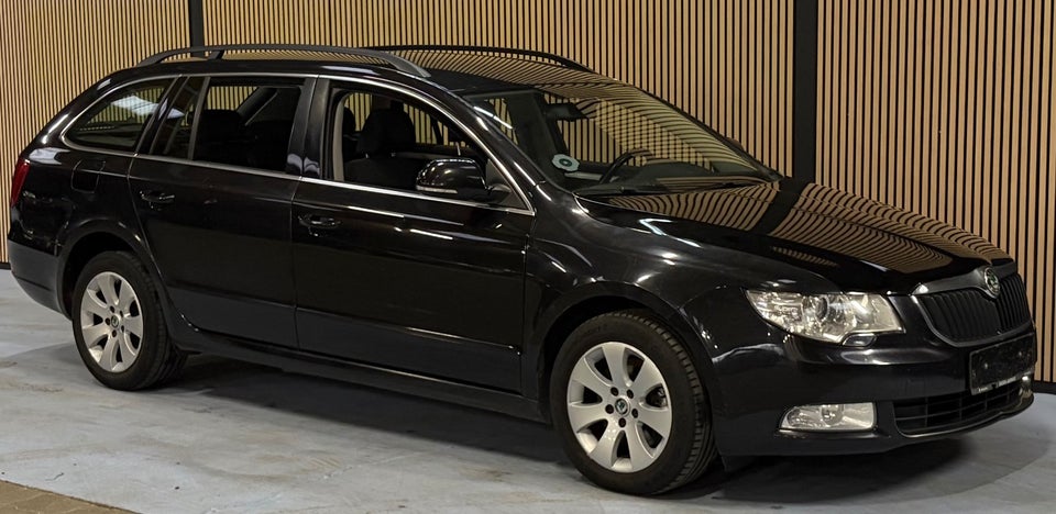 Skoda Superb 2,0 TDi 140 Ambition Combi 5d