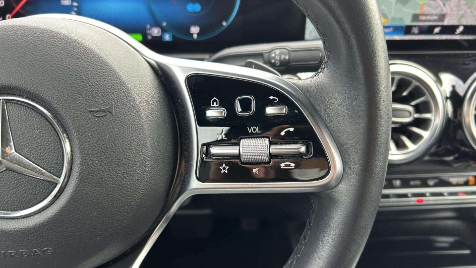 Mercedes EQB250 Progressive 5d