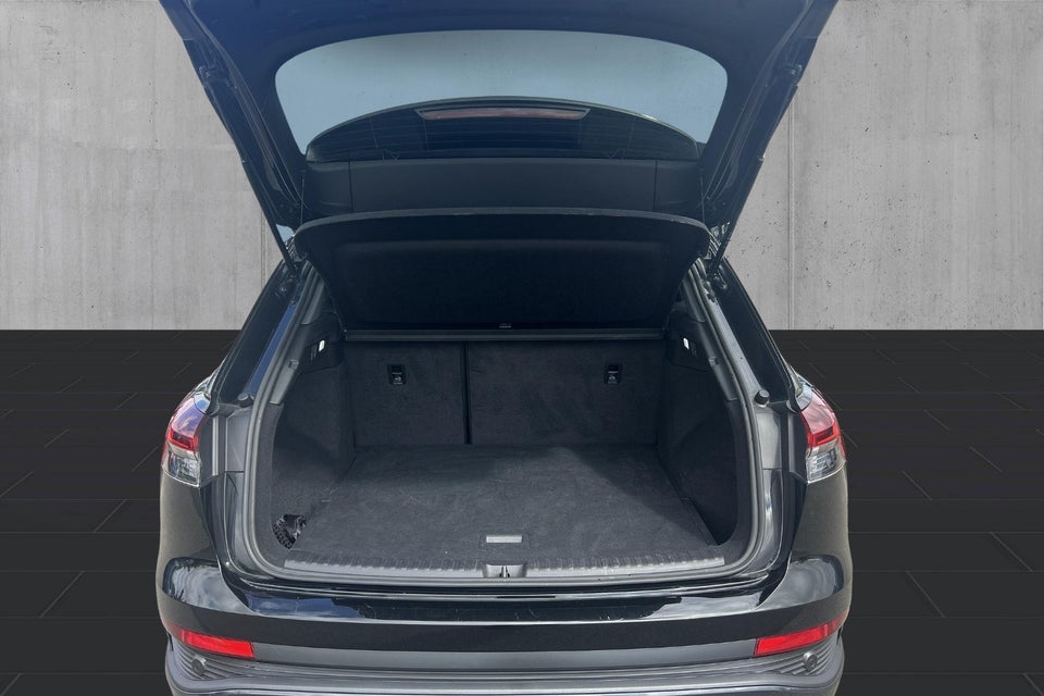 Audi Q4 e-tron 45 quattro 5d