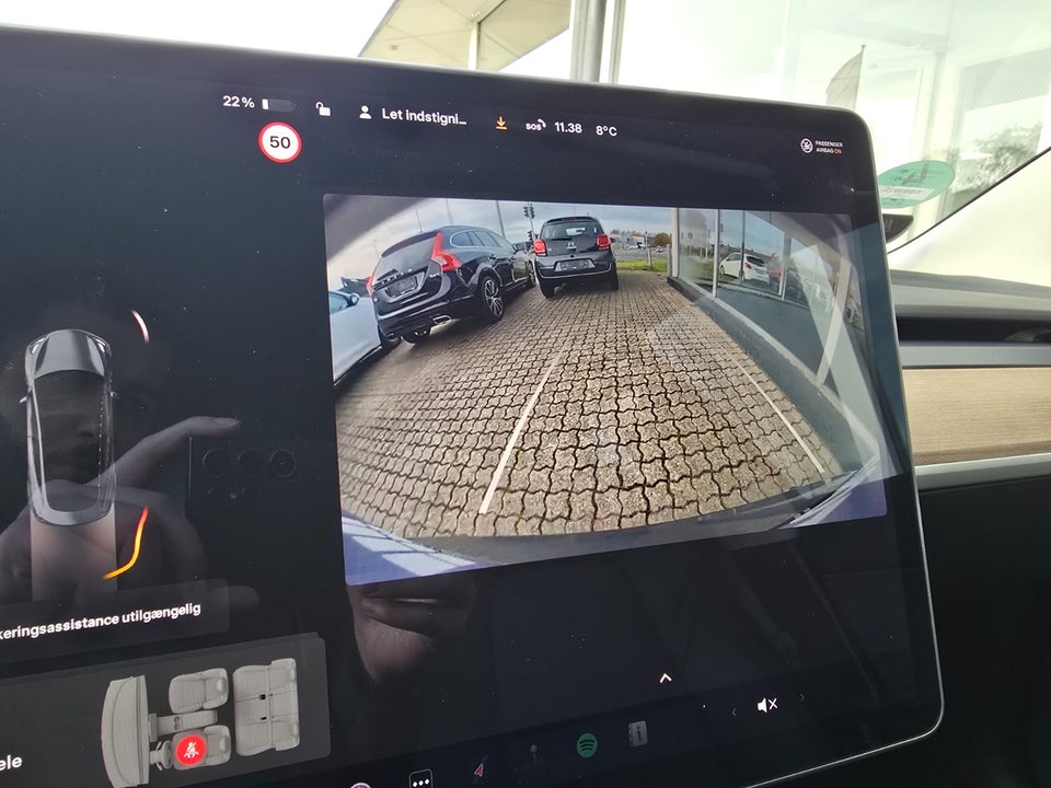 Tesla Model 3 Long Range AWD 4d