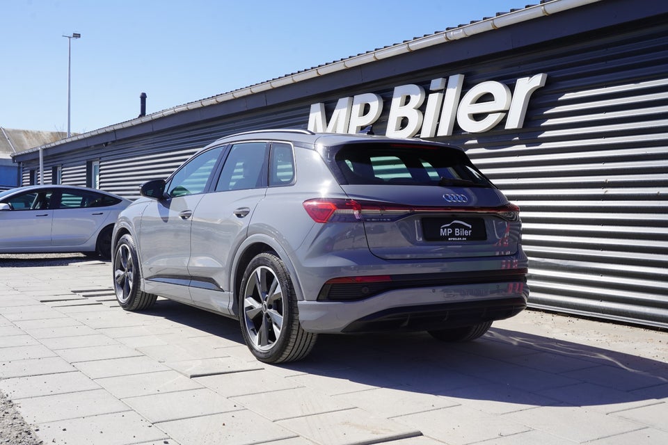 Audi Q4 e-tron 40 S-line 5d