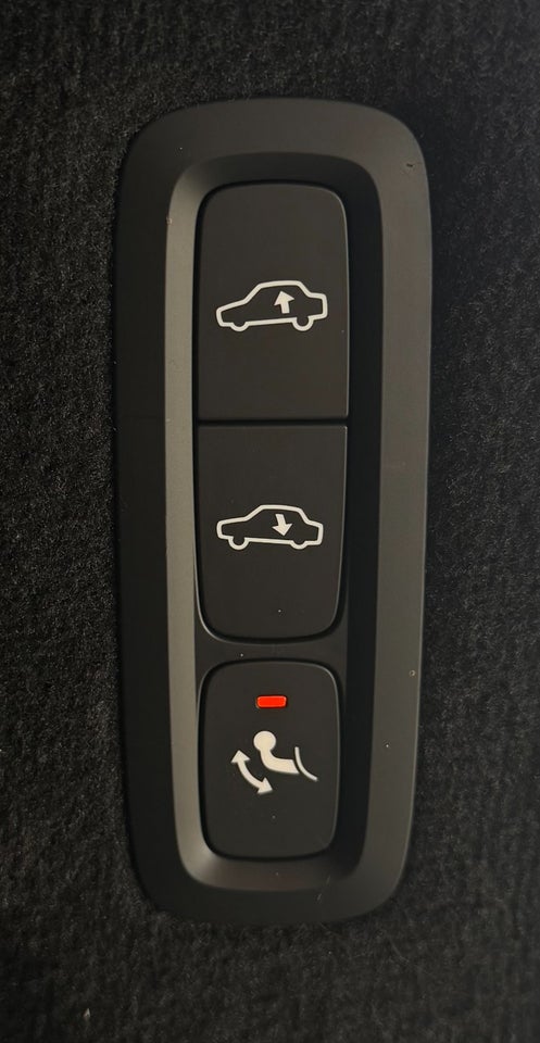 Volvo XC90 2,0 T8 ReCharge Ultimate Dark aut. AWD 7prs 5d