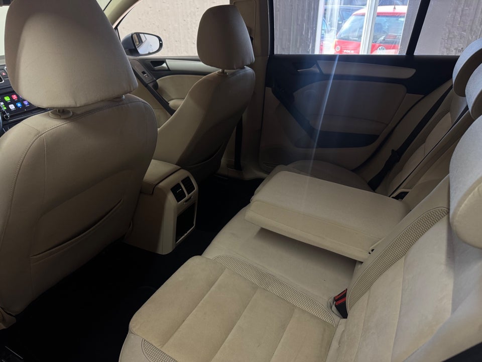 VW Golf VI 2,0 TDi 140 Highline 5d