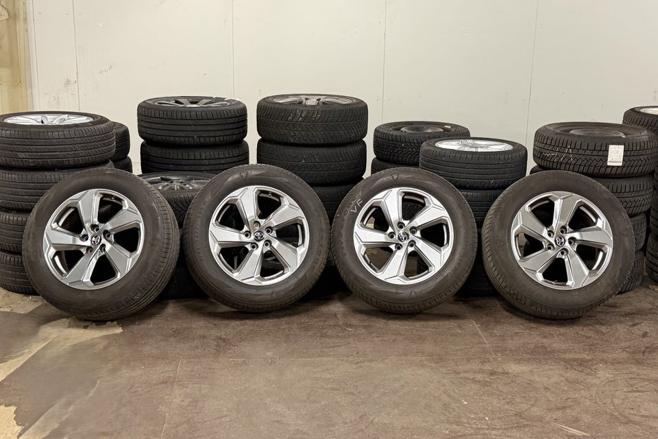 Toyota RAV4 2,5 Hybrid H4 MDS 5d