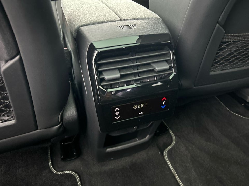 Peugeot e-5008 77 GT 7prs 5d