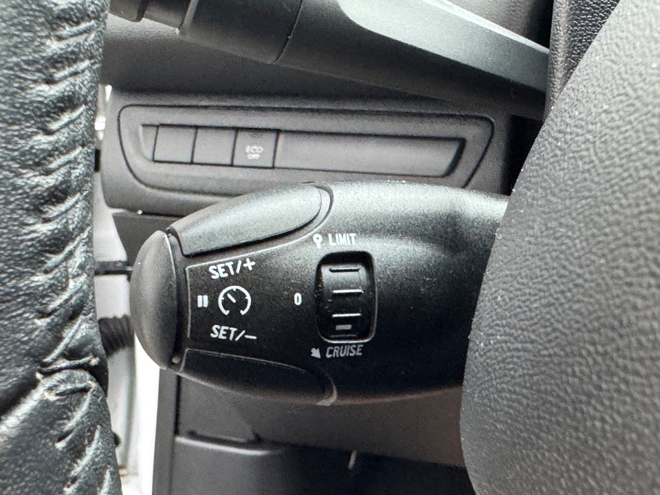 Peugeot 208 1,5 BlueHDi 100 Envy 5d