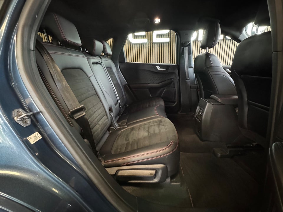 Ford Kuga 2,5 PHEV ST-Line X CVT 5d