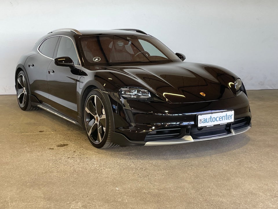 Porsche Taycan Turbo Performance+ Cross Turismo 5d